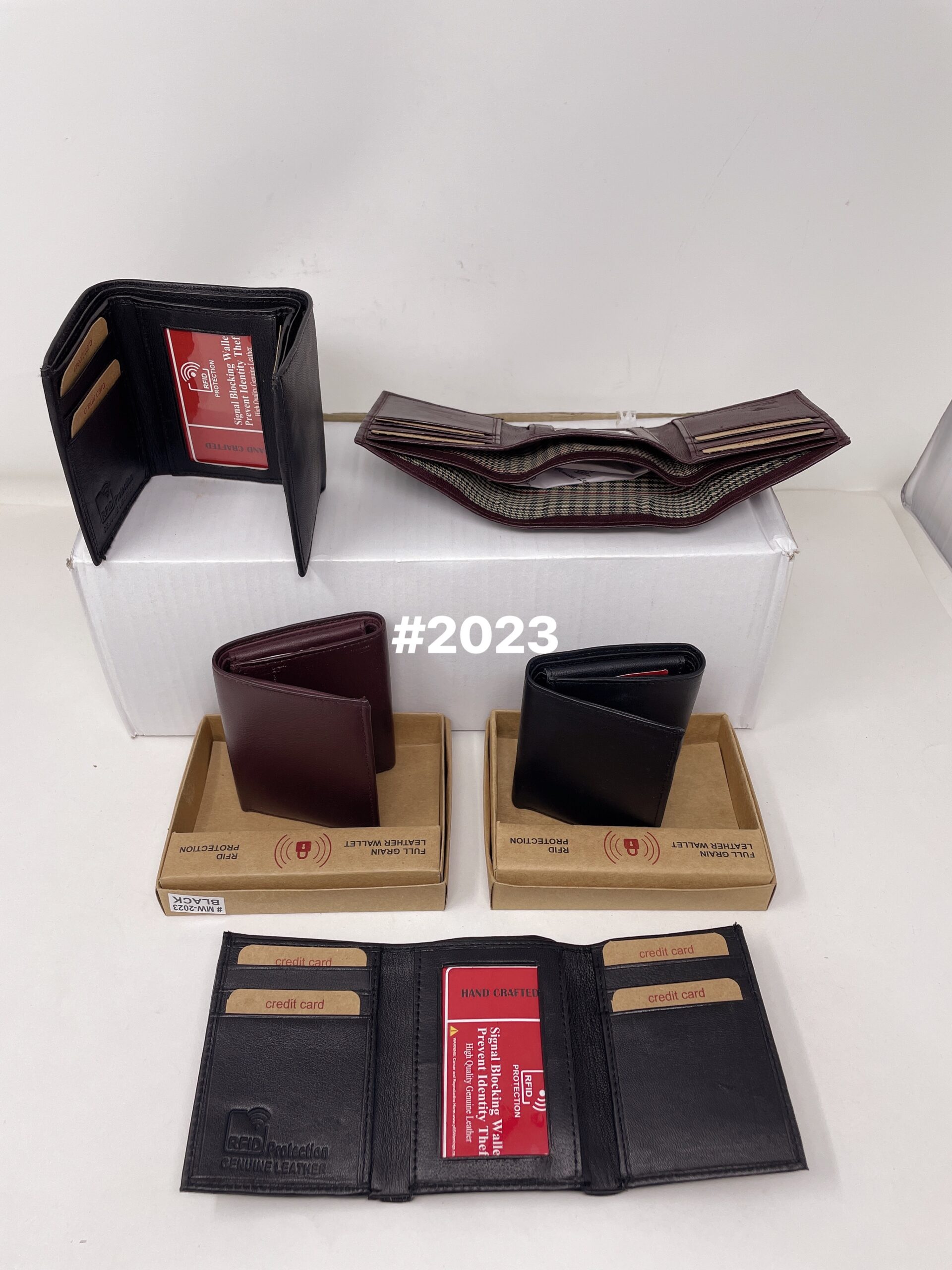 8 Best Chain Wallets For Men – Stylish Upgrade For 2023